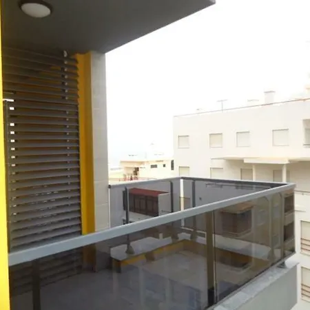 T2 C Piscina A 100m Da Praia Appartement *